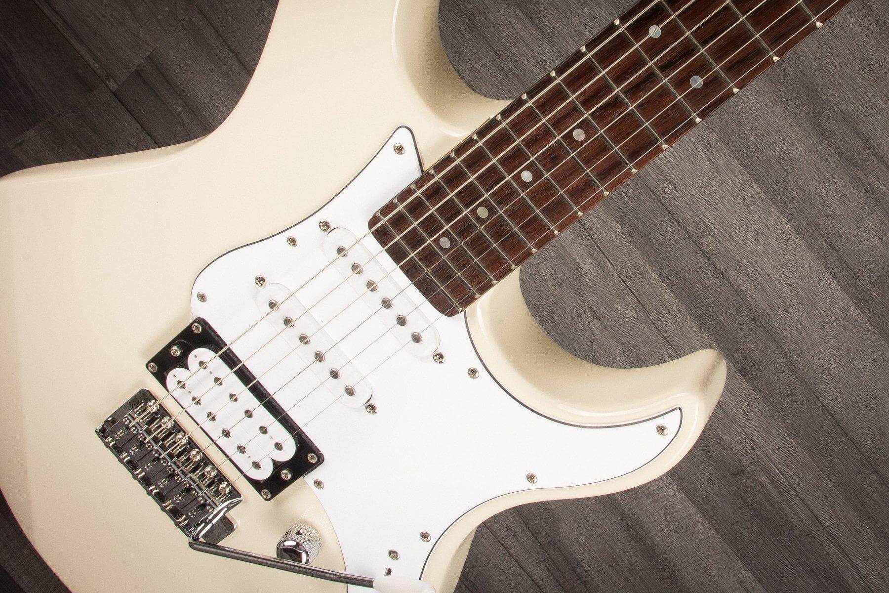 B Stock - Yamaha Pacifica 112V Electric Guitar - Vintage White