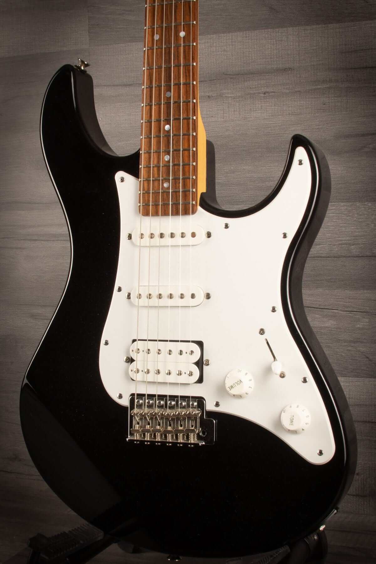 USED - Yamaha Pacifica 112 black