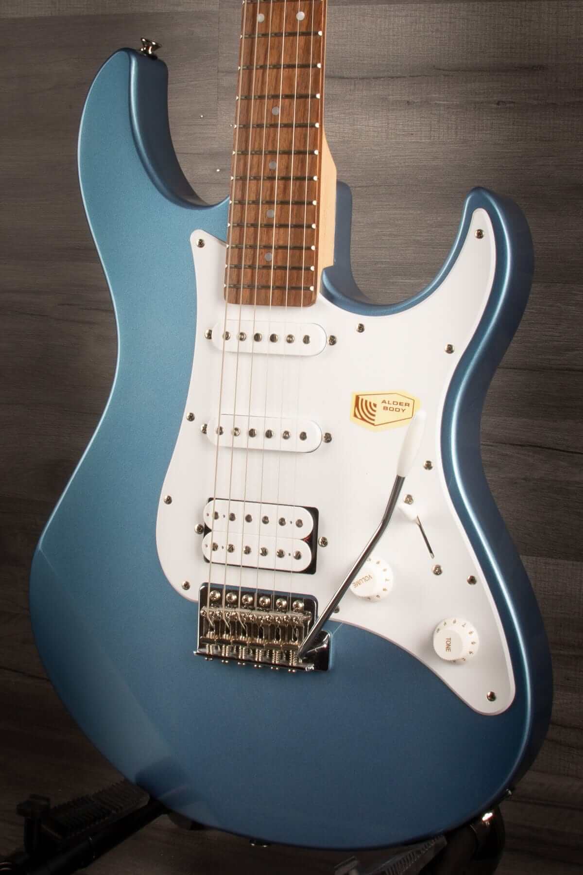USED - Yamaha Pacifica 112J - Lake Placid Blue